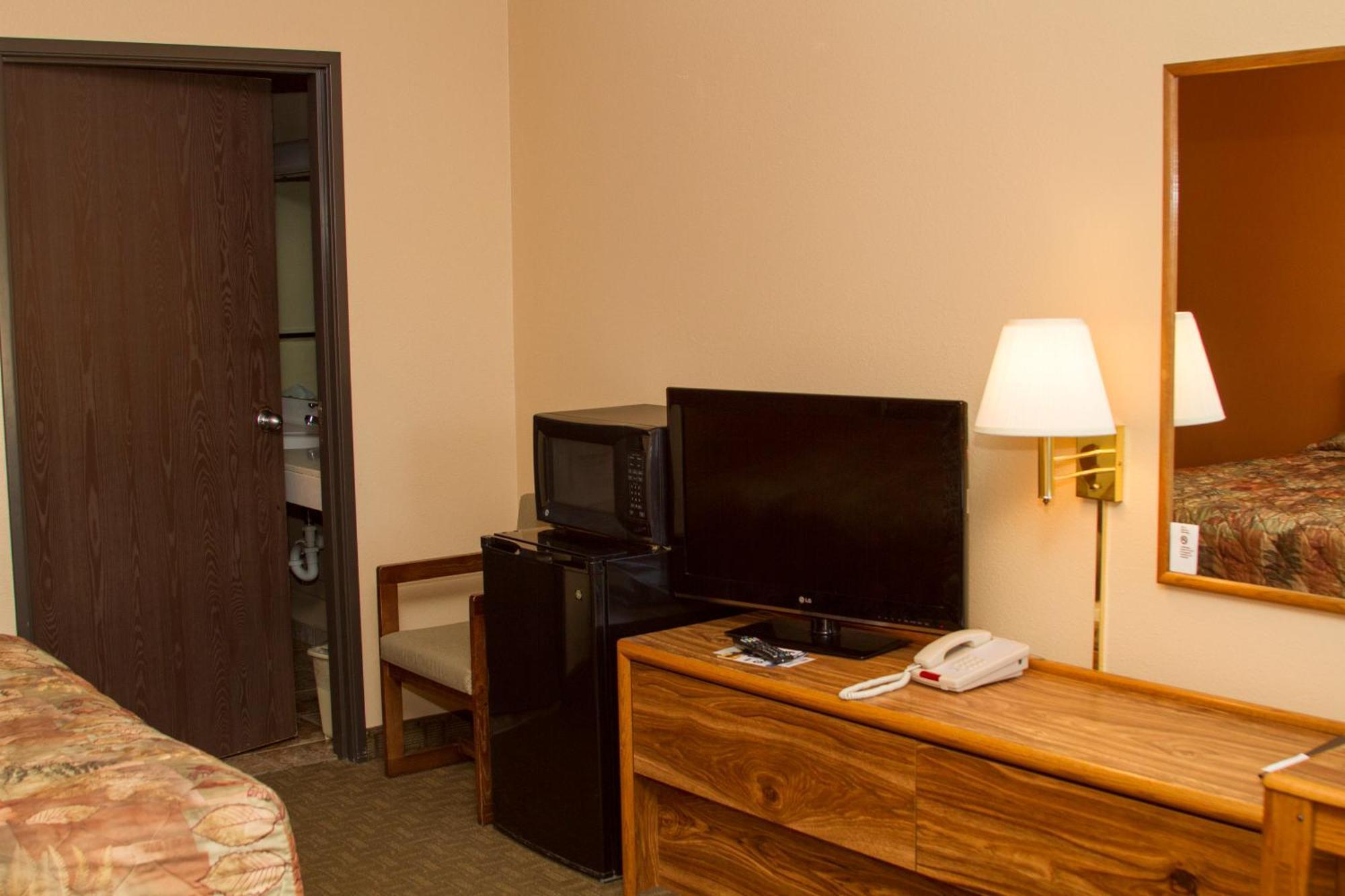 Cottonwood Inn & Suites Phillipsburg Habitación foto